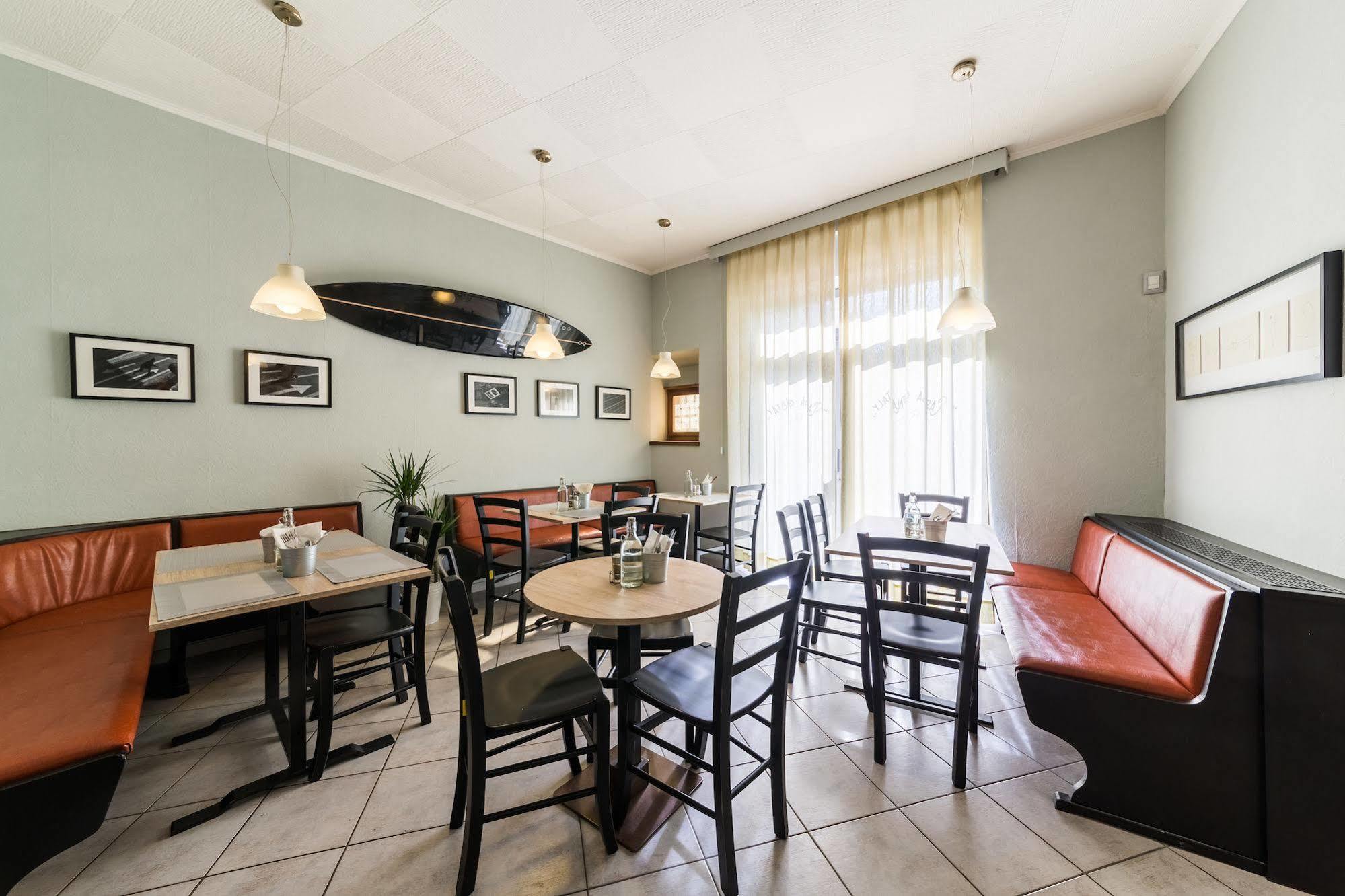 Bed & Breakfast Garda Living Apartments Torbole 2*