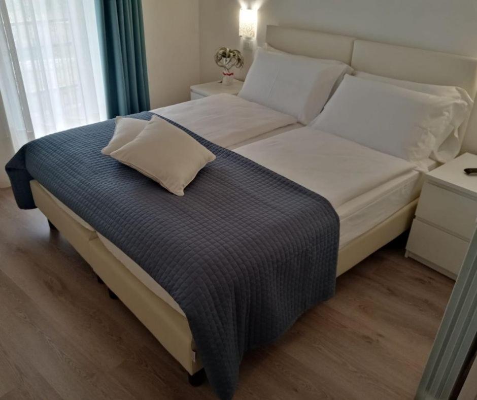 Bed & Breakfast Garda Living Apartments Torbole 2*