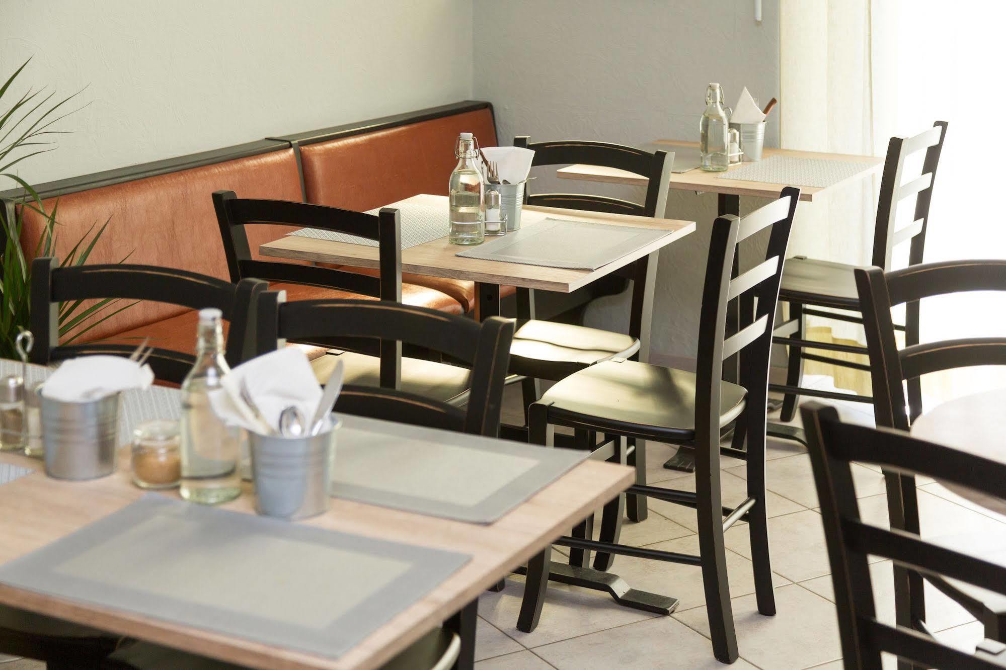Bed & Breakfast Garda Living Apartments Torbole 2*